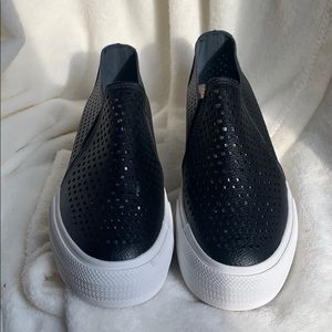 Black platform slip ons!